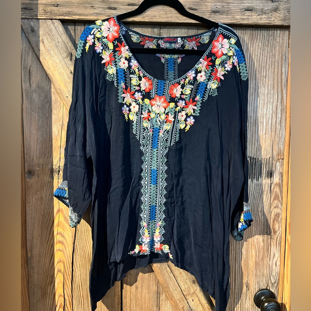 Johnny was embroidered blouses